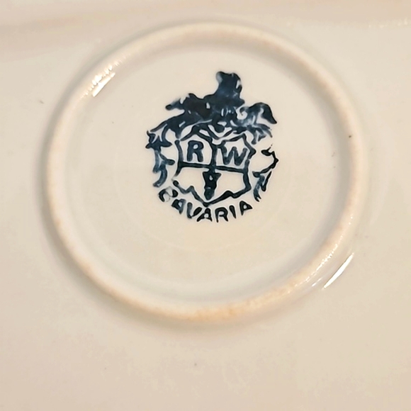 Vintage Dancing Couple Bavarian Plate German Reticulated Filigree Lace Cutout - Picture 8 of 8